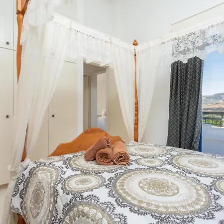 别墅 Charoula Pente Paphos