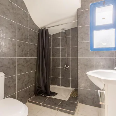 Charoula Pente Villa Paphos