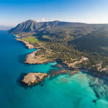 Charoula Pente * Paphos