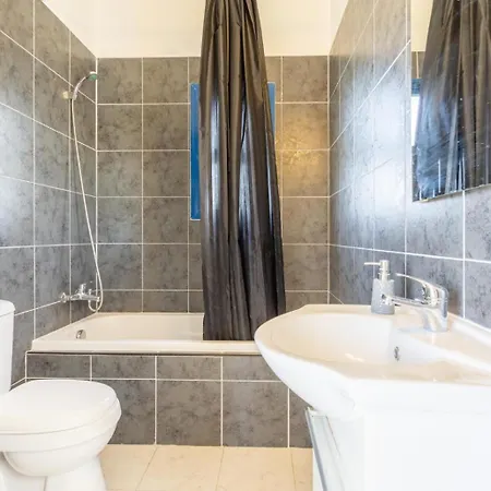 Villa Charoula Pente *