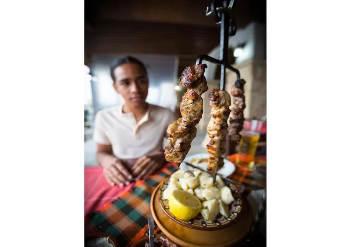 Charoula Pente Πάφος