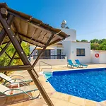 Charoula Pente * Paphos